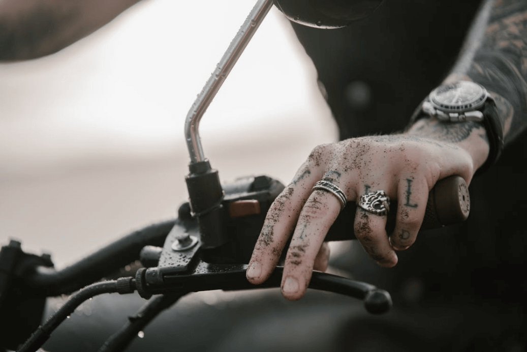 Your Guide to Thigh Tattoo Aftercare: Cleaning, Moisturizing, and More –  Numbed Ink Company