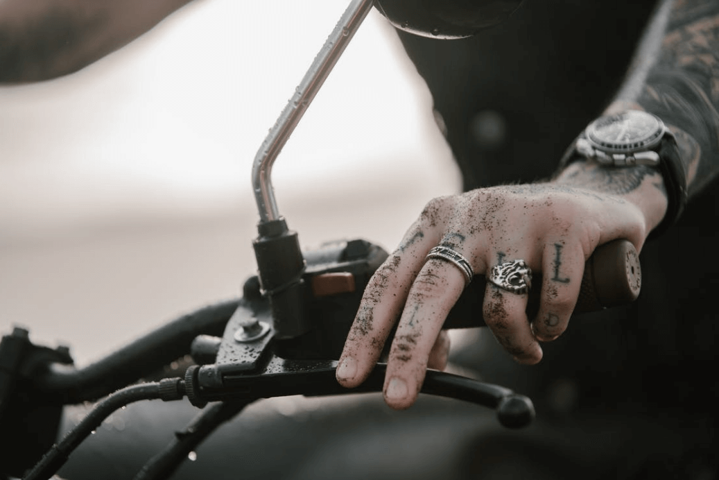 The Finger Tattoo Aftercare Guide A Simple Healing Solution Numbed